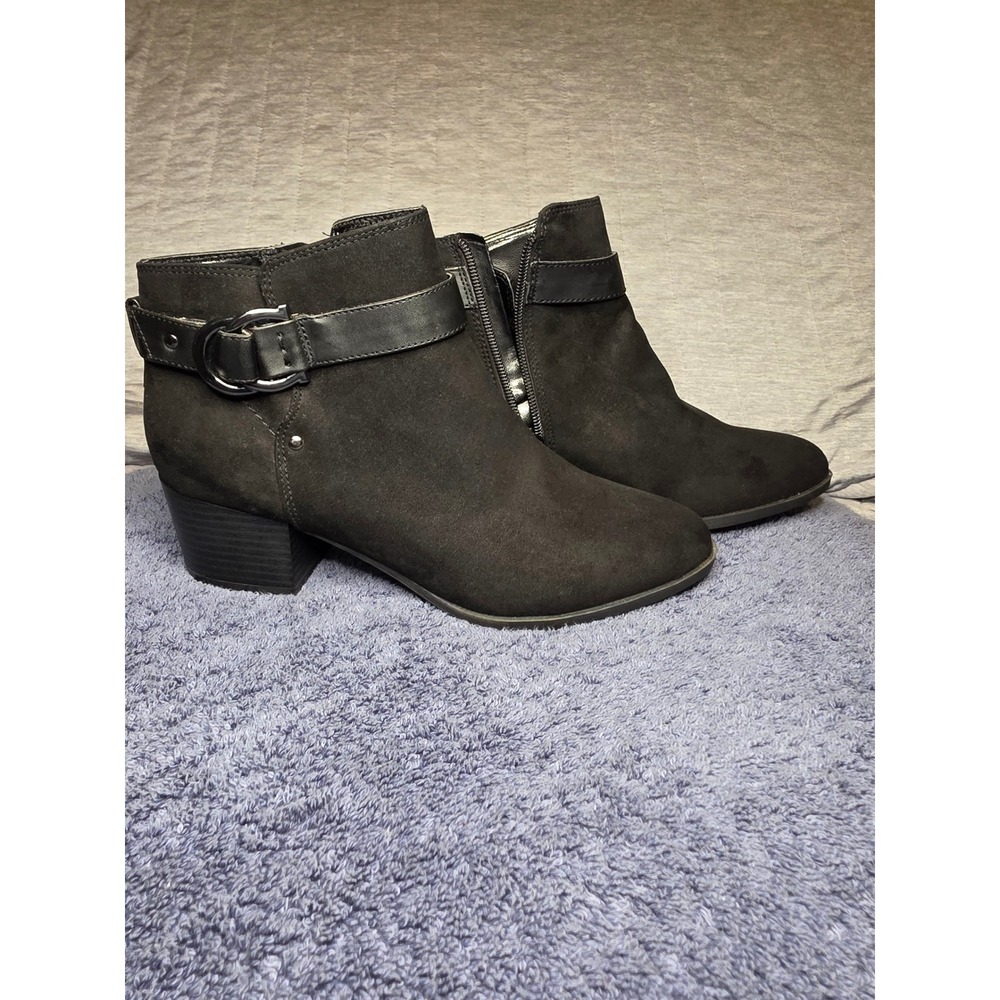 1378 Unisa Unlanra Black Faux Suede Buckle Ankle Boots Womens 8.5M Block Heel